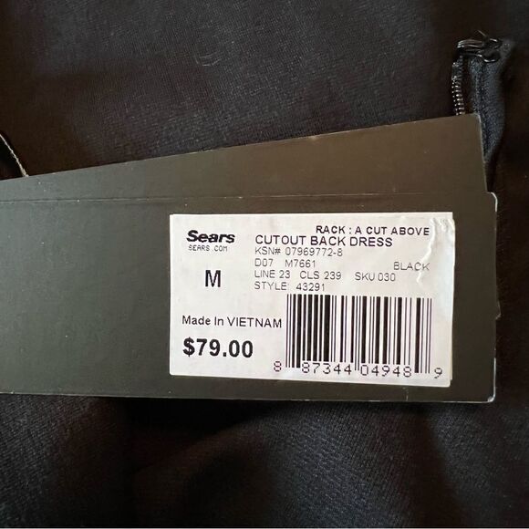 NWT! Kardashian Kollection a cut above cut out black dress - Picture 6 of 11